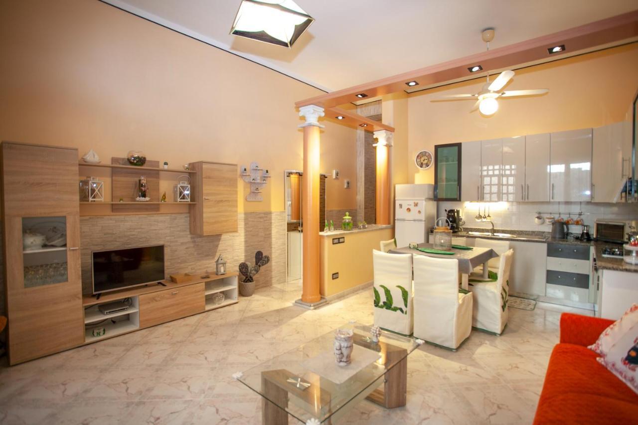 Casa Rosamaria Apartment Giardini Naxos Exterior foto