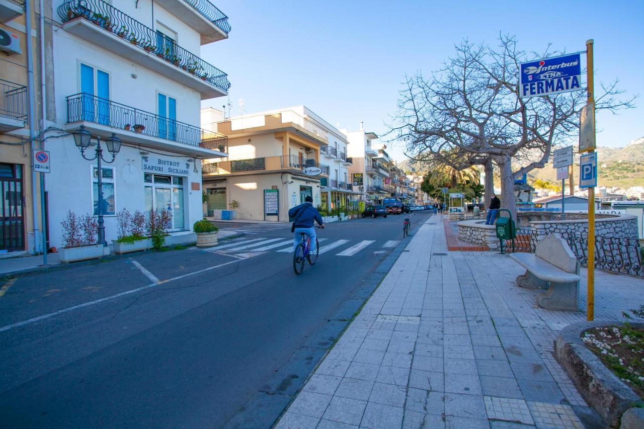 Casa Rosamaria Apartment Giardini Naxos Exterior foto